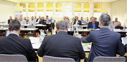 <p>
</p>

<p>
Die Obermeister diskutierten mit Haupt- und Ehrenamt die Zukunftsthemen des SHK-Handwerks.
</p> - © FV SHK BW

