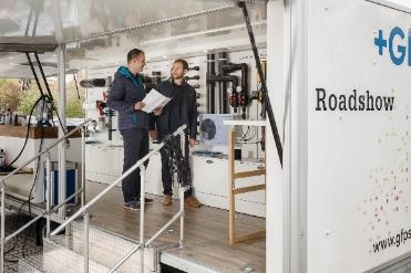 Gerne führen GF-Mitarbeiter die eigenen Haustechnik-, Industrie- oder Tiefbauprodukte vor Ort vor.