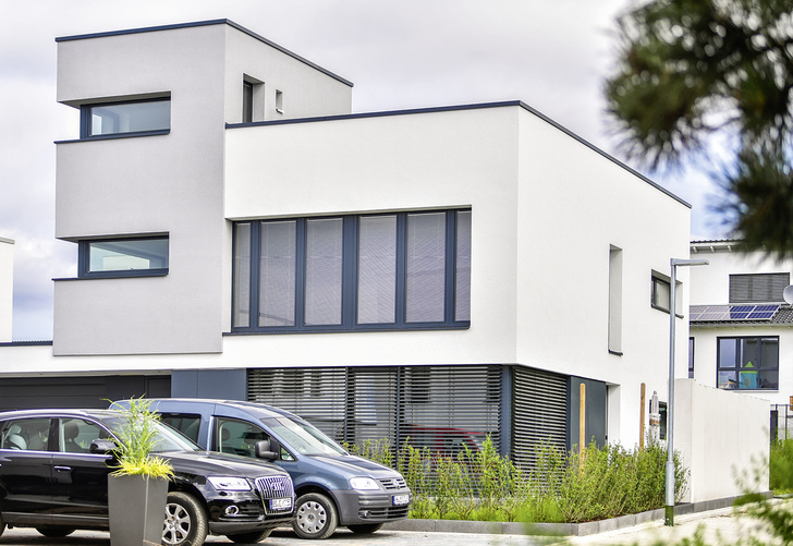 



Eine kontrollierte Wohnungslüftung mit Wärme- und Feuchterückgewinnung sorgt für ein gesundes Innenraumklima und hohe Energieeffizienz. Entscheidend ist dabei die Gerätequalität.
