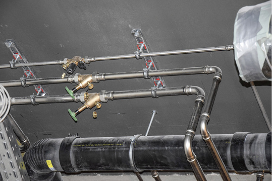 
Die Trinkwasserinstallation wurde mit dem System Nirosan umgesetzt.



