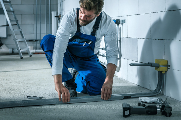 Im Rahmen des Seminars werden die wichtigsten Punkte zur Badsanierung praxisnah betrachtet.