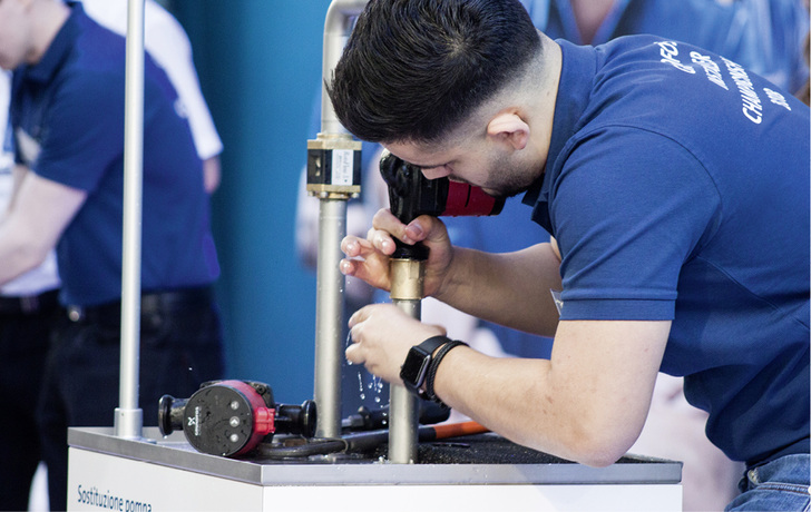 

Anpacken war angesagt – die Installateur-Wettbewerbe standen auf der ISH hoch im Kurs.





