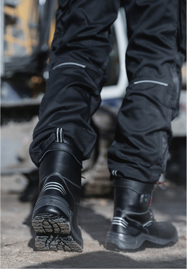 
Der Sicherheitsstiefel Johnny ist im Winter beheizbar.



