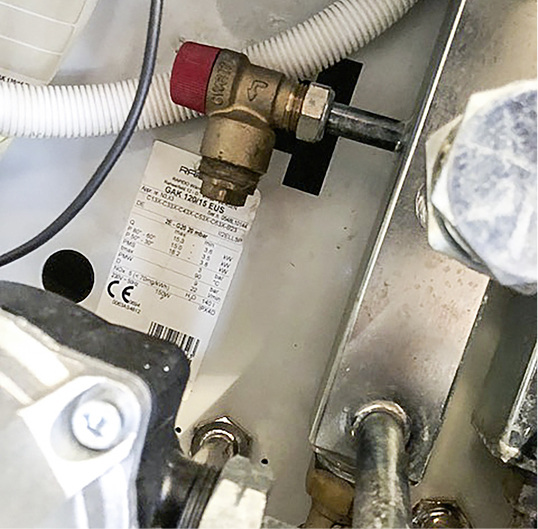 
Ein abgedichtetes Sicherheitsventil.



