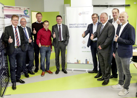 Smart Living im Heizungsmarkt: Auftakt für die Infoveranstaltung, die SHK-Mitgliedsbetrieben aufzeigt, wie sich ein moderner Wärmeerzeuger in eine Hausautomation einbinden lässt.