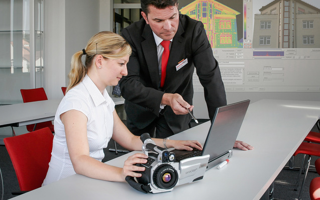 Mehr sehen lernen: Thermografie-Seminare vermitteln fundierte Grundlagenkenntnisse und Praxiswissen in der Bau-, Blower-Door- oder PV-Anlagen-Thermografie.