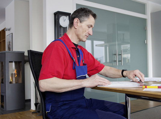 Ein Leitfaden zur Corona-Krise gibt dem organisierten Fachunternehmer auf etwa 70 Seiten wichtige Hinweise zu einer Vielzahl von Themen.