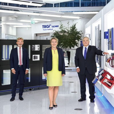 Der neue Stiftungsvorstand der Heinz Trox-Stiftung (von links): Volker van Kempen, Christine Roßkothen und Paul Schwarz (Vorsitzender). 