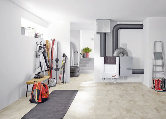 Bild 1: Die aktualisierte sogenannte „Lüftungsnorm“ DIN 1946-6 bezieht Weiterentwicklungen ein, sowohl in der Bauweise von Gebäuden als auch bei modernen Komfortlüftungsgeräten.