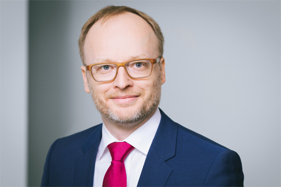 Dr. Norbert Azuma-Dicke