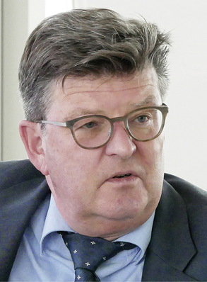 ZVSHK-Hauptgeschäftsführer Helmut Bramann: „Wir müssen es gemeinsam schaffen, den zusätzlichen Kapazitätsbedarf im Fachkräftebereich zu decken, aber auch Planungs- und Installationsprozesse zu optimieren.“