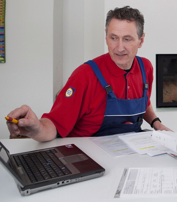 Eigener Webauftritt: Eine passende Schrift­art für ein gefälliges Erscheinungsbild ist leicht ausgewählt – doch gilt es, rechtliche Rahmenbedingungen zur Datenübermittlung zu beachten.