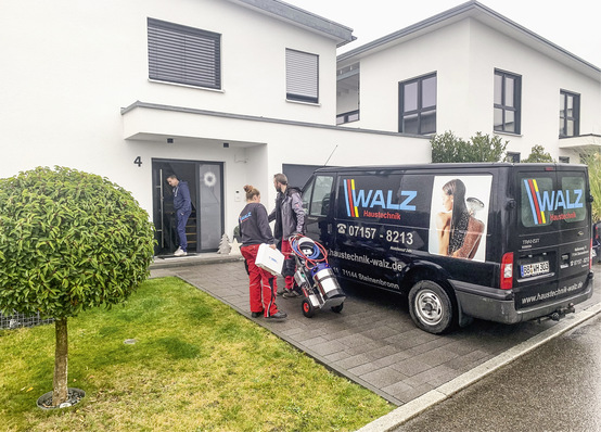 Ein kompaktes, mobiles Gerät zur Heizungswasseraufbereitung und einen Koffer mit Messgeräten zur Kontrolle 
der Wasserqualität – mehr braucht der SHK-Fachbetrieb Walz nicht im Einfamilienhaus in Esslingen.