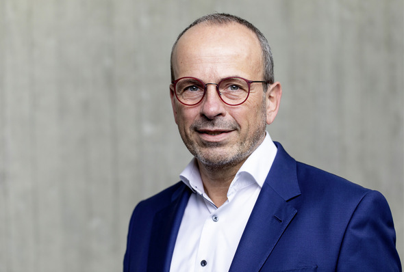 „Die Herausforderungen, denen wir als Branche gegenüberstehen, haben es ohne Zweifel in sich.“ 
Thomas Werner ist persönlich haftender Gesellschafter der Cordes & Graefe KG, der Holding der GC-Gruppe.
