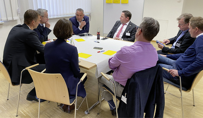 Vertreter des Handwerks und der Industrie entwickelten das QZ in Hamburg weiter.