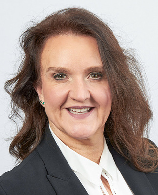  Katrin Drogatz-Krämer
 
 SBZ Redakteurin