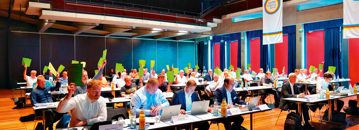 An die Mitgliedsbetriebe ging zum Verbandstag die klare Botschaft, dass das Zeitalter fossiler Wärmeenergie zu ­Ende ­gehe und man sich darauf einstellen müsse, wenn man das noch nicht getan habe.