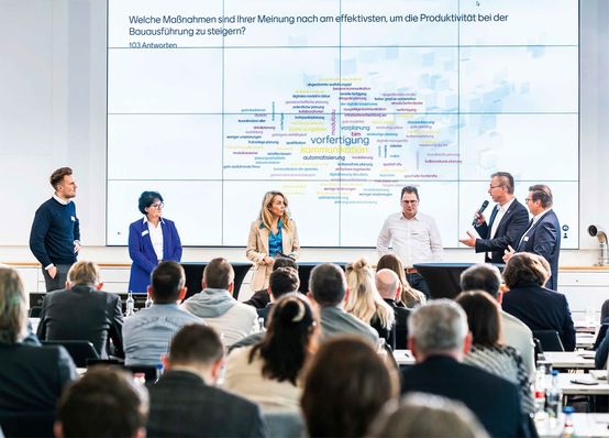 Hochinteressante Fachvorträge auf der einen Seite, ein reger Austausch auf der anderen zeichneten auch in diesem Jahr den ­BIM-Fachkongress im Seminarcenter „Viega World“ aus. Eine Kombination, die aktiv dazu beiträgt, das digitale Bauen über die ­
gesamte Prozesskette hinweg dynamisch voranzubringen.