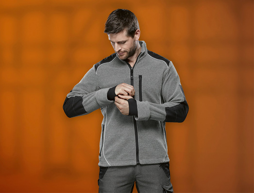 Zum DBL Mietservice gehört die fachgerechte Reparatur der﻿ eingesetzten Kleidungsstücke.