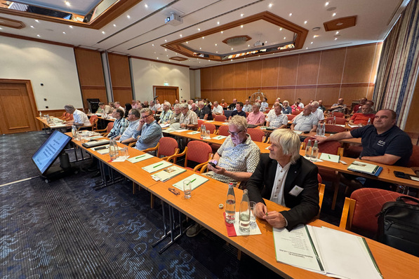 Die ÜWG traf sich am 1. Juli 2025 zu ihrer 37. Mitgliederversammlung im hessischen Fulda.