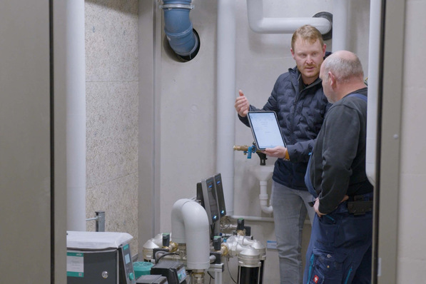 Über die my perma-trade App lassen sich auch Geräte wie das permasolvent primus 2.1 Kalkschutzsystem einbinden und dann einfach und übersichtlich per Tablet oder Handy überwachen.