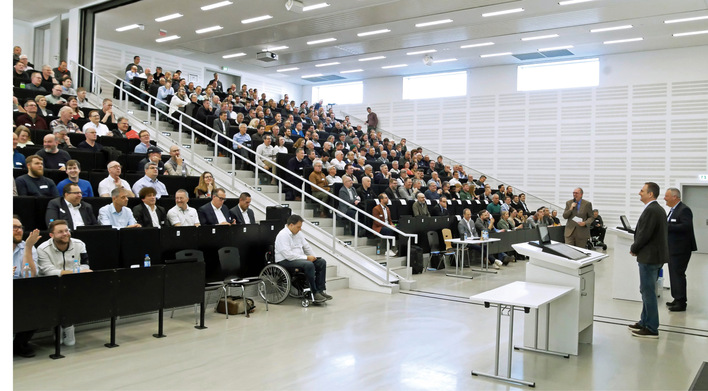 Die kostenlose Teilnahme am Sanitärtechnischen Symposium ist begehrt: Mehr als 200 Teilnehmer finden Platz im Audimax auf dem Technologie-Campus Steinfurt der Fachhochschule Münster.