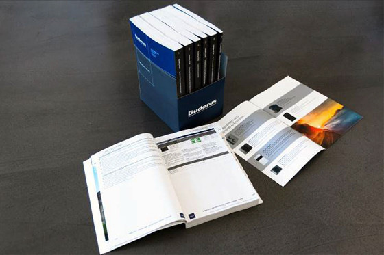 Der siebenteilige Buderus Katalog 2026 enthält das komplette Produktsortiment des Systemexperten. Eine beigelegte Broschüre zeigt die Neuheiten auf einen Blick.