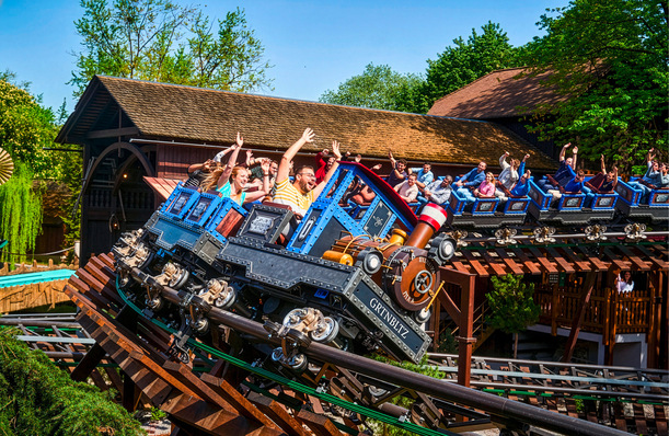 Hoch die Hände – Wochenende: Der Verbandstag im Europa-Park in Rust verspricht Information und Fachwissen, Unterhaltung und Diskussionen. Das Programm schließt dieses Jahr Azubis ausdrücklich mit ein.