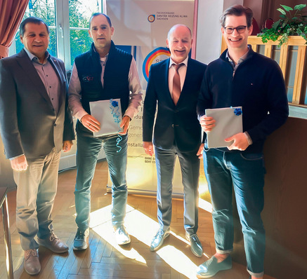In Döbeln wurde die Aufnahme neuer Gastmitglieder beschlossen (von links): Landesinnungsmeister Holger Mittlmeyer, Kay Schneider (Prefa GmbH), Sven Fischer (Geschäftsführer FV SHK Sachsen) und Friedrich Schlüter (Autarc).