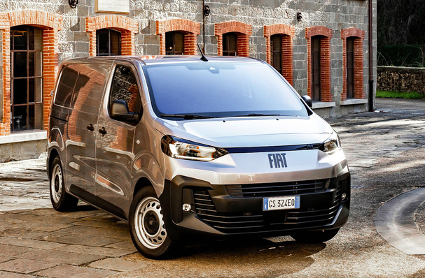 Vertrautes Modell: Den Fiat Scudo und E-Scudo bietet Stellantis seit vielen Jahren als Kastenwagen – meist in zwei Längen.
