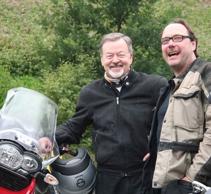 Die Duravit-Zentrale war Startpunkt für Tour durch den Schwarzwald — und das SBZ-Interview, dass Chefredakteur Dirk Schlattmann (r.) mit Franz Kook, dem Vorstandsvorsitzenden der Duravit AG führte.