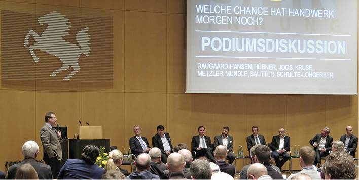 
Zur Veranstaltung der Innung Stuttgart-Böblingen zählte eine Podiumsdiskussion.
