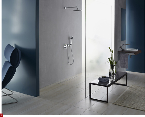 
Wer kleine Duschwannen und ihr Stolperpotenzial kennt, weiß die Großzügigkeit bodenebener Duschen zu schätzen.
