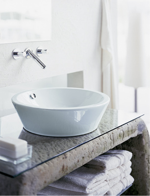 
Die Produktion der runden Form der Waschschale von Philippe Starck war in den 1990er-Jahren noch eine echte Herausforderung.



