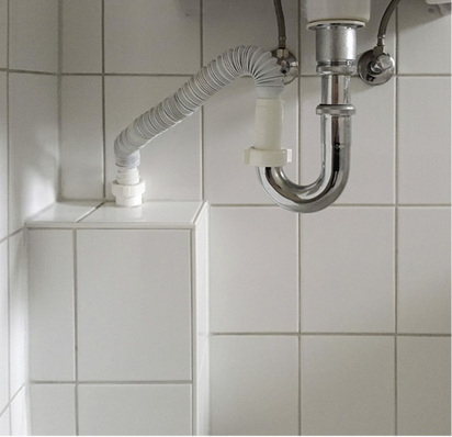 



Da sollte noch eine Waschmaschine angeschlossen werden.
