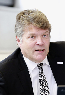 
Frank Ebisch
, Bereichsleiter Kommunikation im ZVSHK.



