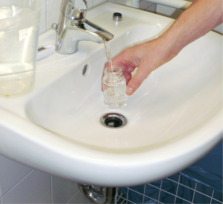 

Bei der Beprobung an den „klassischen“ Probenahmestellen ist ein in Bezug auf die Trinkwasserhygiene belastbares Ergebnis nicht unbedingt gewährleistet.





