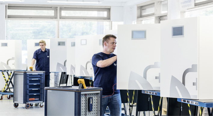 





Es gibt einen Speicherboom durch Gerätepreisrutsch, staatliche Förderung und steigende Energiepreise. Die Nachfrage soll sich im Zweijahrestakt verdoppeln.

