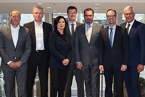 Der aktuelle IWO-Vorstand (v. l.): Holger Mark, Nikolaus Gehrs, Christiane Giesen, Rainer Scharr, Martin Heins, Jan Petersen sowie der Vorsitzende Jörg Debus.