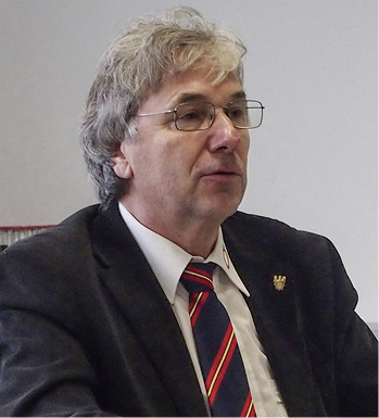 
Burckhard Marwitz (Obermeister SHK-Innung Ober- und Niederbarnim): „Es muss ein Umdenken in der Gesellschaft stattfinden, was den Wert handwerklicher Arbeit angeht. Sonst sehe ich schwarz für die Zukunft des Handwerks.“



