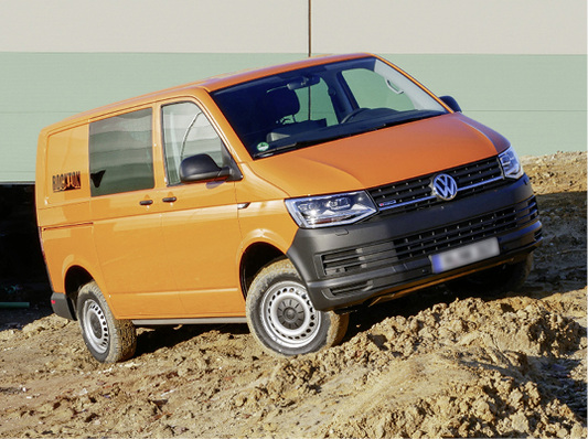 
Der Allradtechnik des VW Rockton kann der Handwerker auf unbefestigtem Baustellengelände einiges zumuten.



