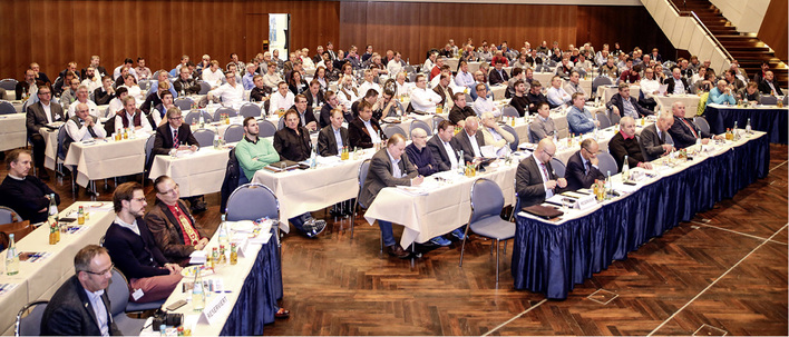 

Über 300 Teilnehmer verfolgten das abwechslungsreiche Fachprogramm mit rund 20 Themen.





