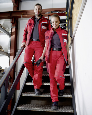 
Textile Mietdienstleister wie die DBL unterstützen Betriebe mit einem Full Service bei der Einkleidung des Teams. 



