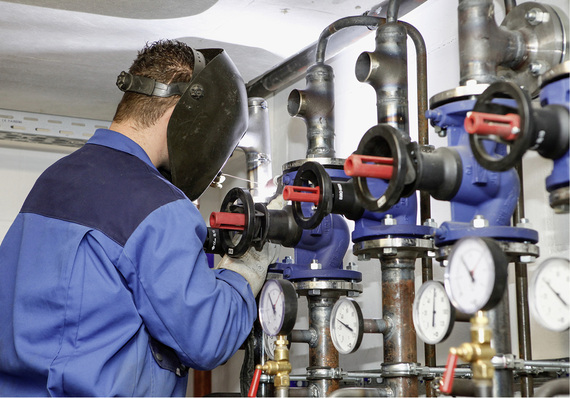 

Schon immer setzt Gebr. Becker auf eine fundierte Ausbildung und Weiterbildung. Im Anbau des Firmengebäudes entsteht „Heinrichs Werkstatt“ mit viel Platz zum Lernen.





