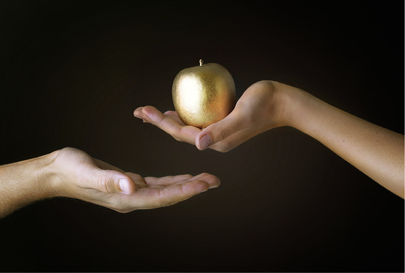 



Vielen Unternehmern fällt es schwer, das Lebenswerk an einen Nachfolger zu übergeben.
