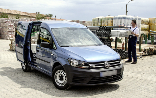 
Passt erstaunlich viel hinein: Der Frachtraum des Lieferwagens (hier der VW Caddy im Modelljahr 2018) ist auf etwa 3 m3 ausgelegt – oder schafft sogar 4 m3 in einer gestreckten Version.



