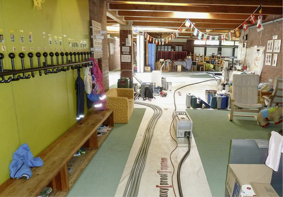 

Nimmt die Effizienz einer Fußbodenheizung aus den 1970er- und 1980er-Jahren immer mehr ab, besteht häufig Handlungsbedarf an deren Kunststoffrohren.





