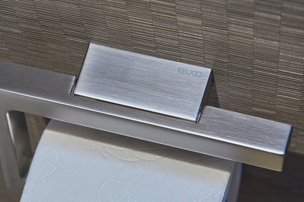 Keuco-Accessoire in den Toiletten der Fontenay Bar.