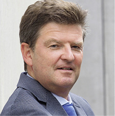 



ZVSHK-Hauptgeschäftsführer



Helmut Bramann
