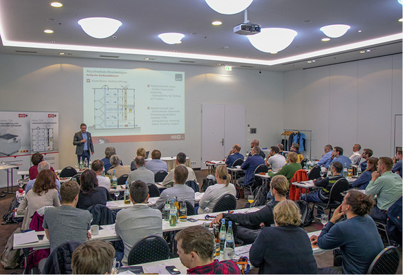 
Mehr als 50 Teilnehmer verzeichnete die Abschlussveranstaltung in Berlin.



